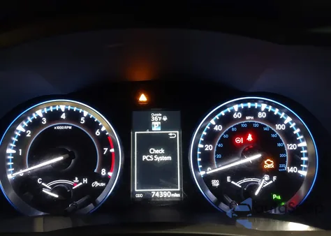 2014 Toyota Highlander Limited Platinum V6 z USA, uszkodzony, nr VIN 5TDYKRFH1ES035228